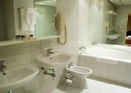 Hotel Crown 3*