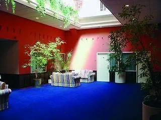 Crown Hotel 3*